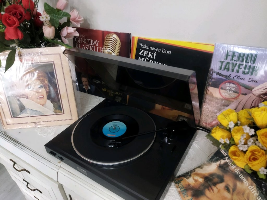 PLAKCALAR STEREO DEK YARİ OTAMATİK DEVİR AYARLİ STRASFORLU TEMİZ FAAL - 12