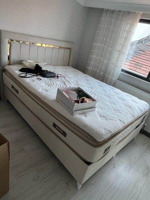 Koltuk takımı ve yatak odası takımı