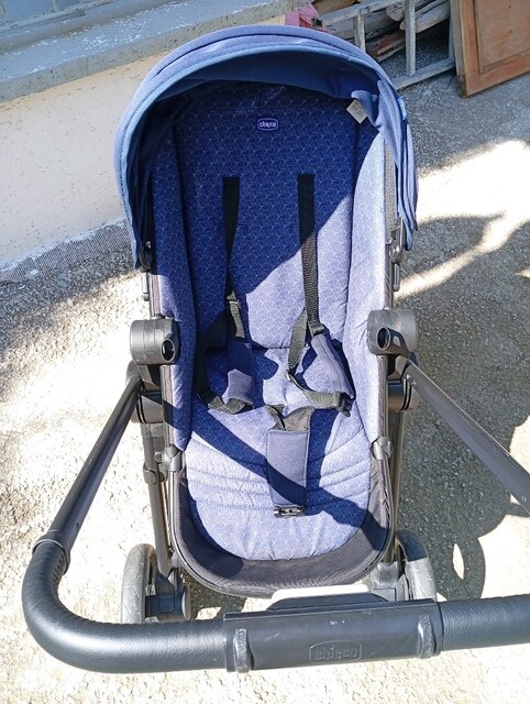 Chicco marka bebek arabası 2 sene kullanılmış