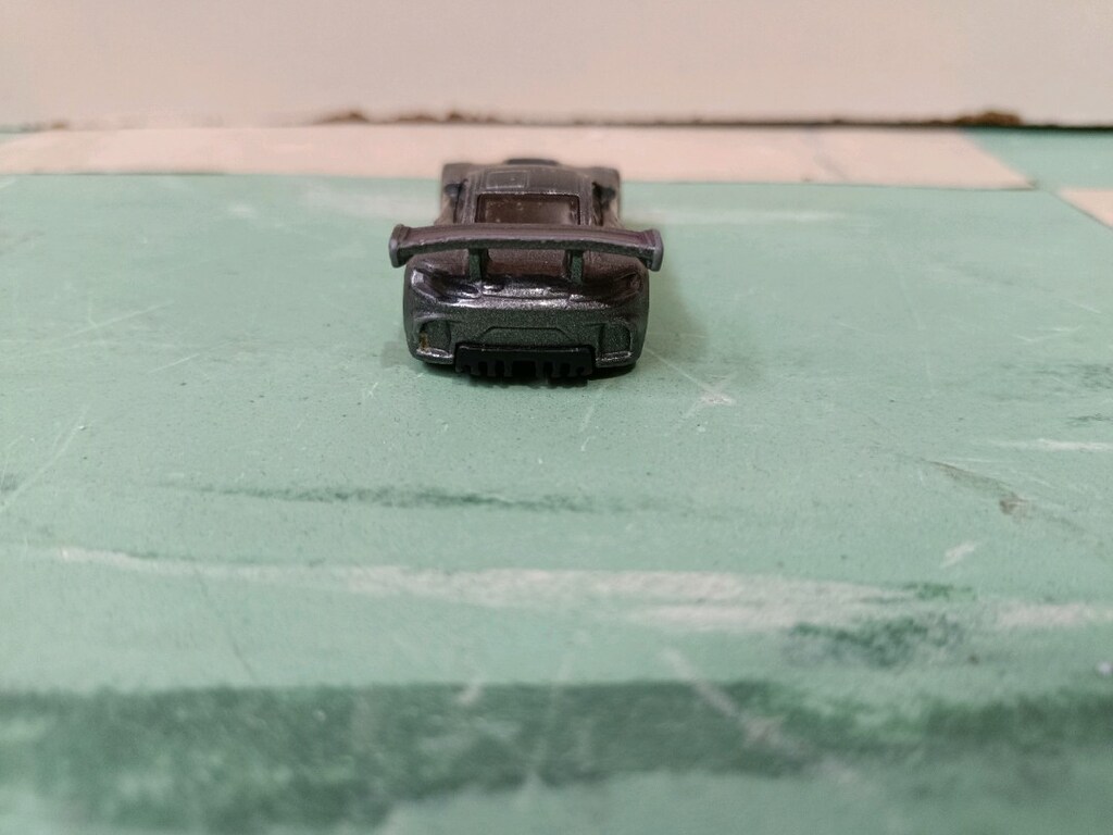 Hotwheels 16 Mercedes AMG GT3 FJV46 - 2
