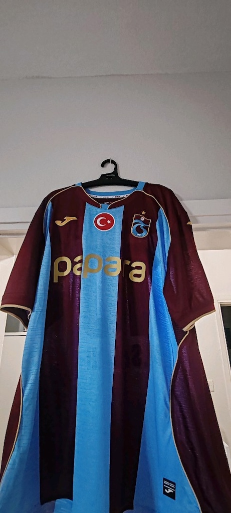 Mohammed Salah 26-27 sezonu çubuklu forma - 4