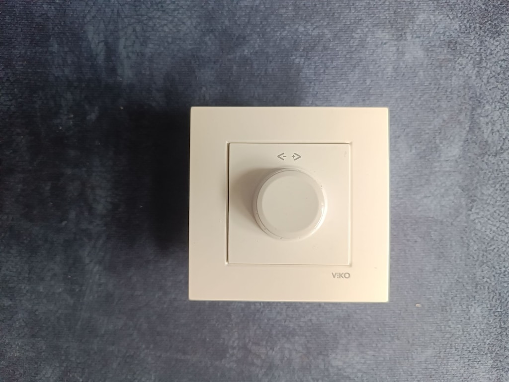 Viko Karre Rotatif Dimmer (RL 600W/VA Çerçeveli - Beyaz) - 2