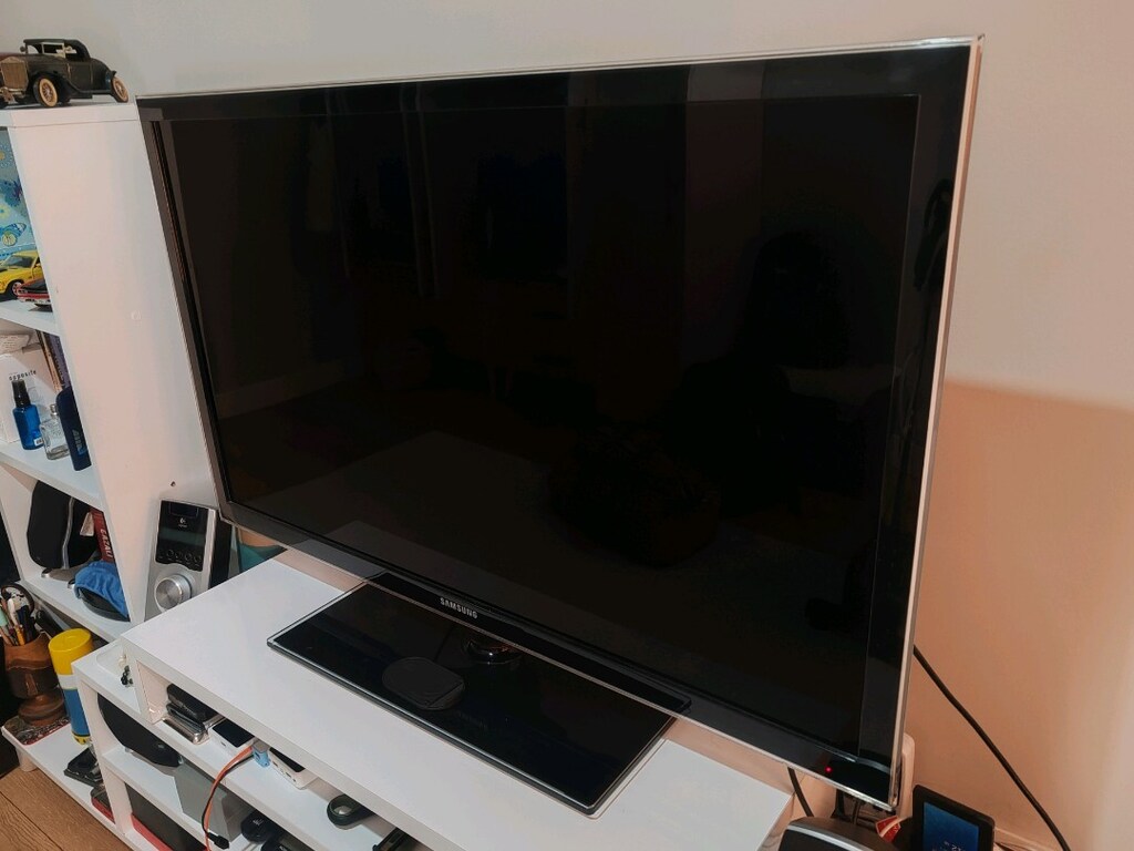 Samsung ue40d5000 yeni gibi - 2