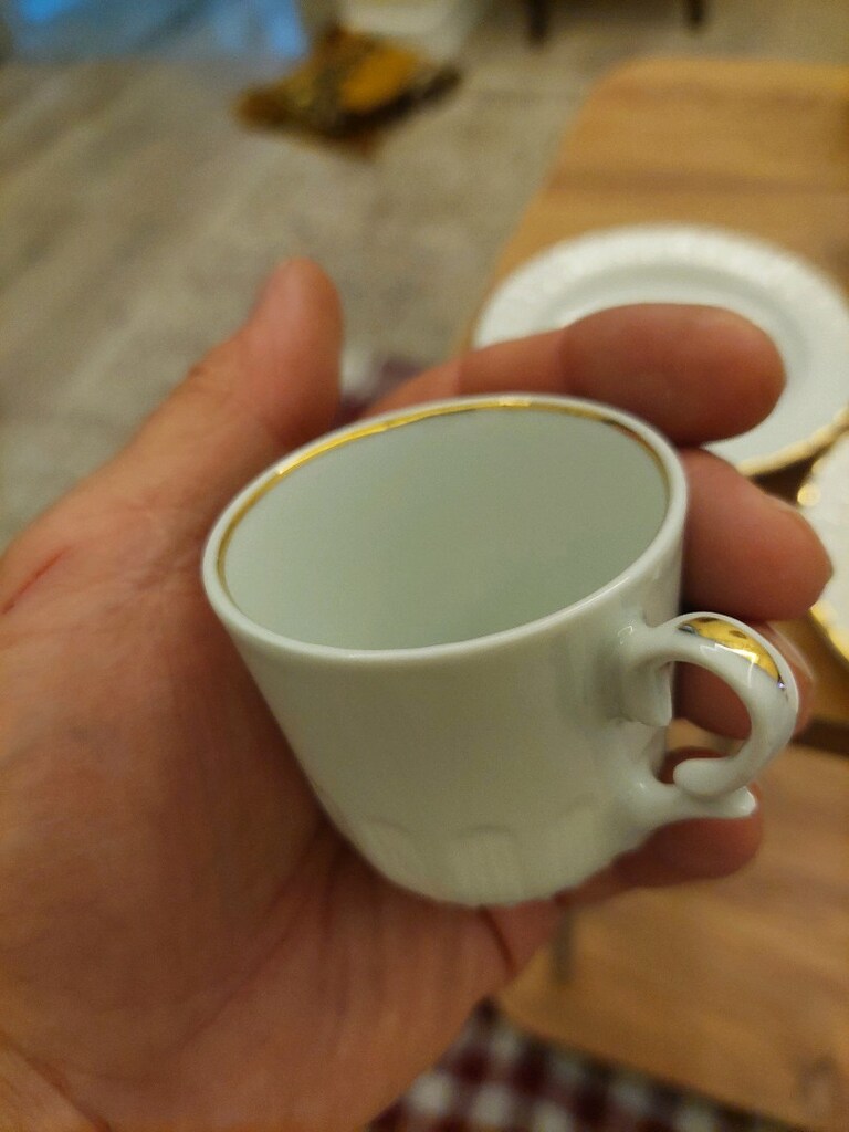 Türk kahvesi fincan takımı. 2 adet fincan eksik. - 6