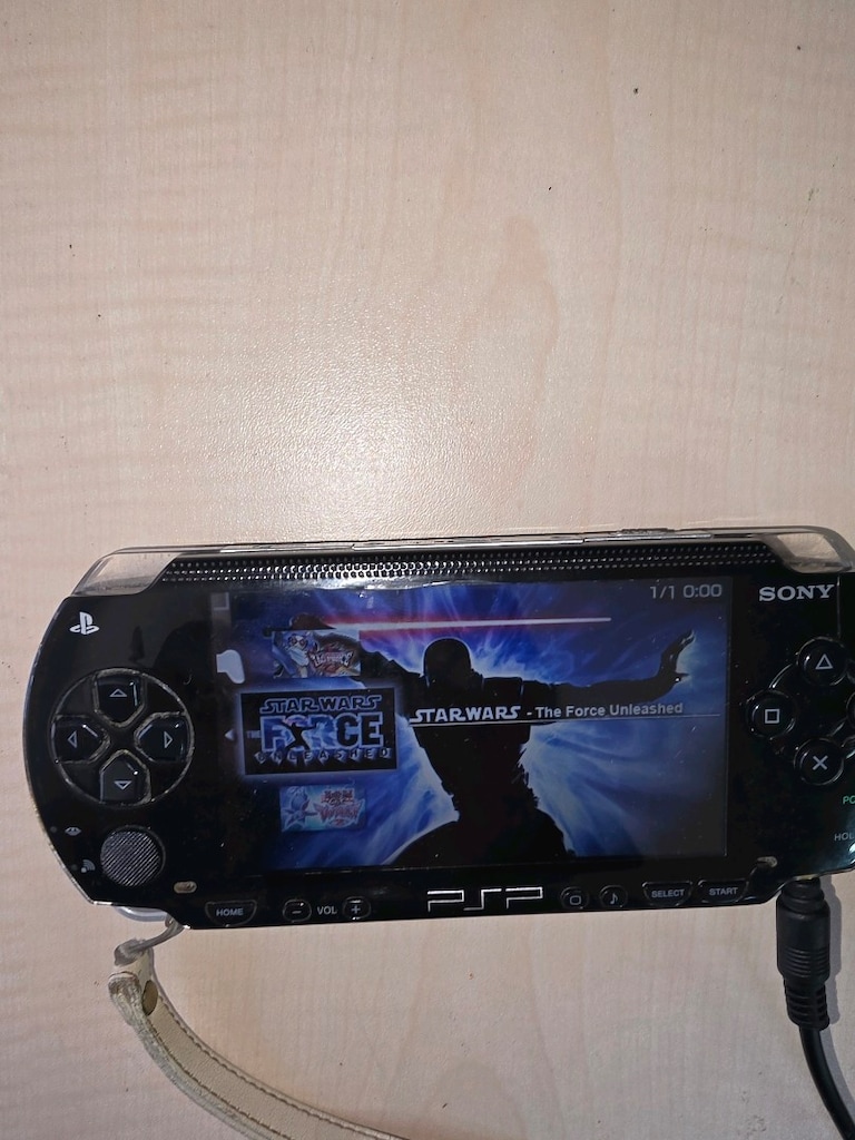 Sony PSP 1001 serisi creklidir 4 gb hafizalı - 3