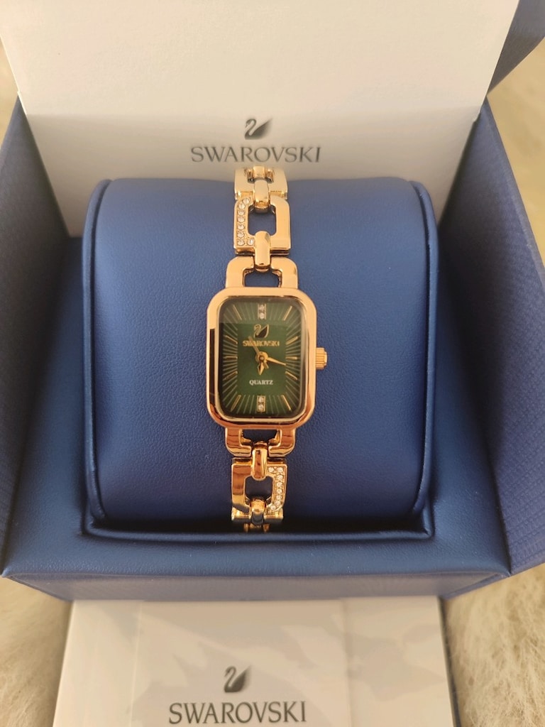 Swarovski Taşlı Gold Kasa Saat - 3