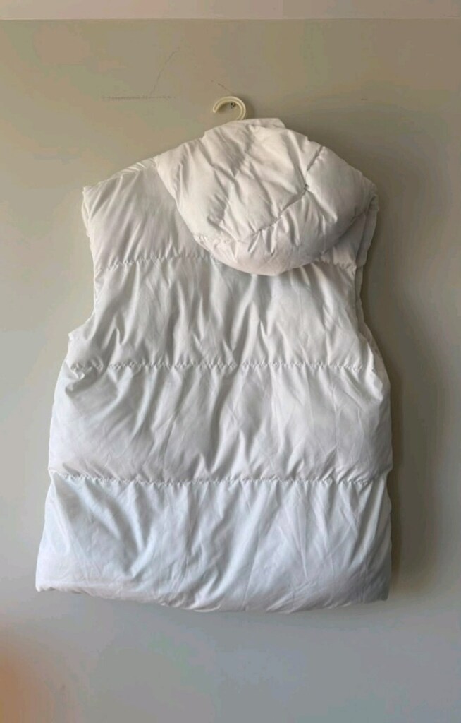 Şişme Yelek – Beyaz, Oversize ve Şık - 3