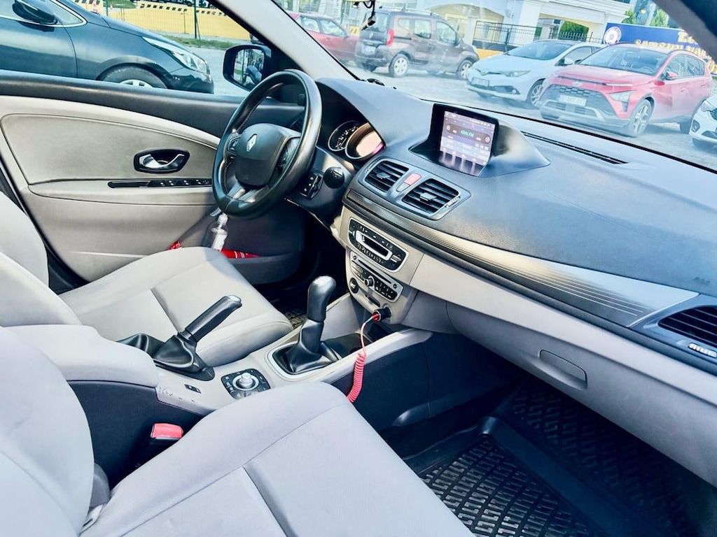 memurdan megane 3 sport tourer - 7