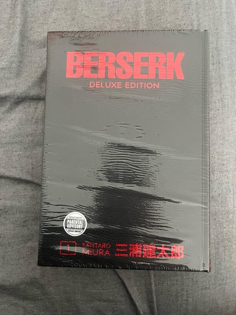 Berserk Deluxe Edition Cilt 1 (Ingilizce)