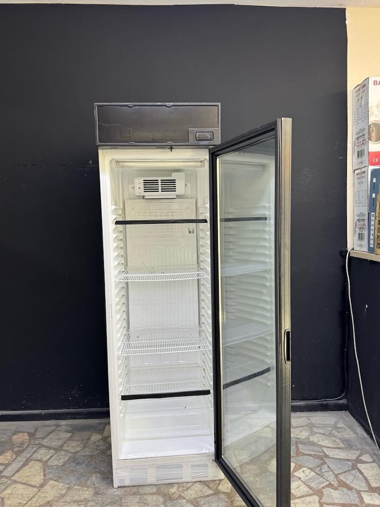 yeni nesil dijital kola meşrubat içecek dolabı - 3