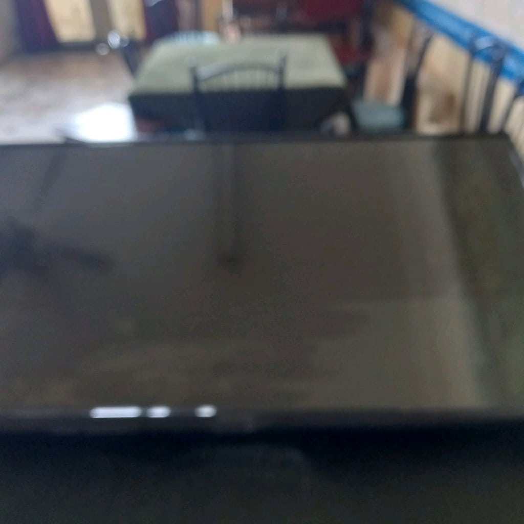 SMART LED TV EKRAN KIRIK 126 EKRAN - 12