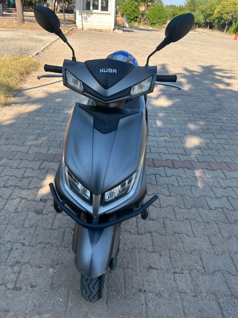 Küba rosewood scooter