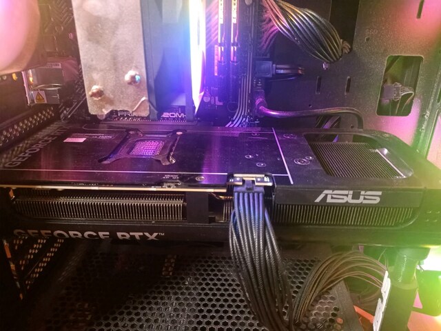 Asus Prime 3 fanli rtx 5070 6 aylik faturali garantili