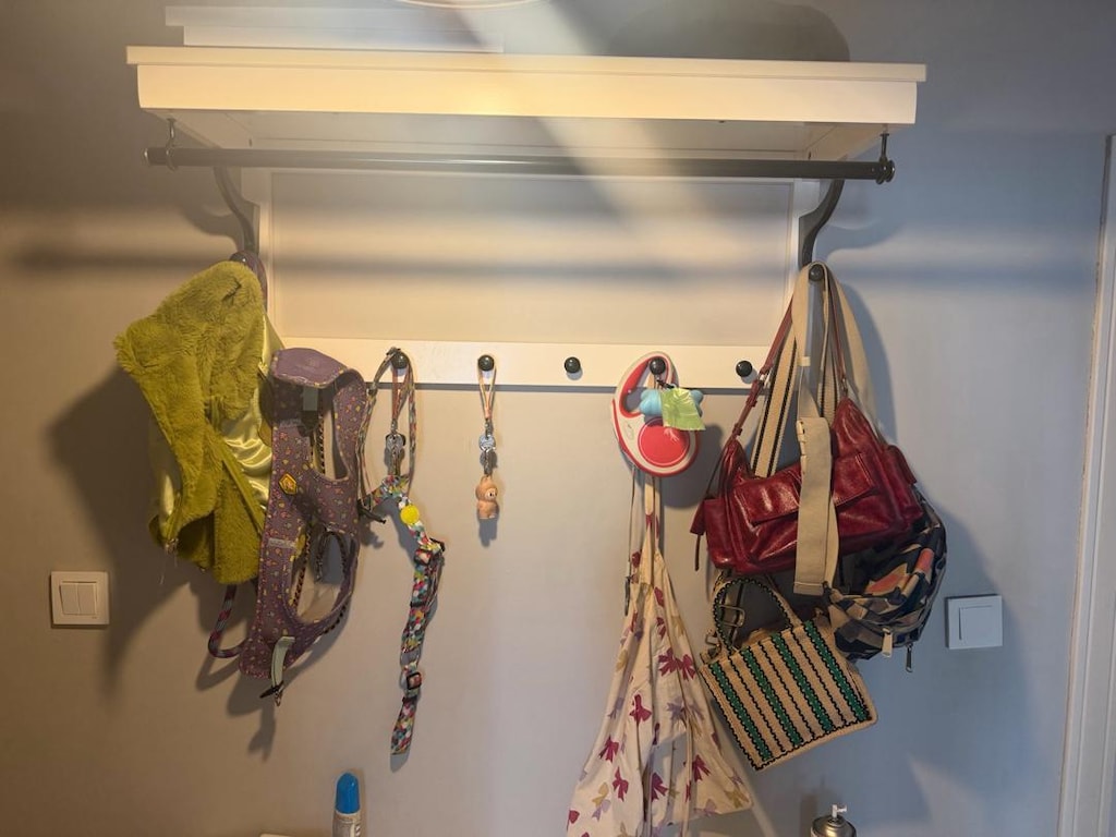 IKEA Duvar Askısı & GULLABERG Ayakkabı Dolabı - 2