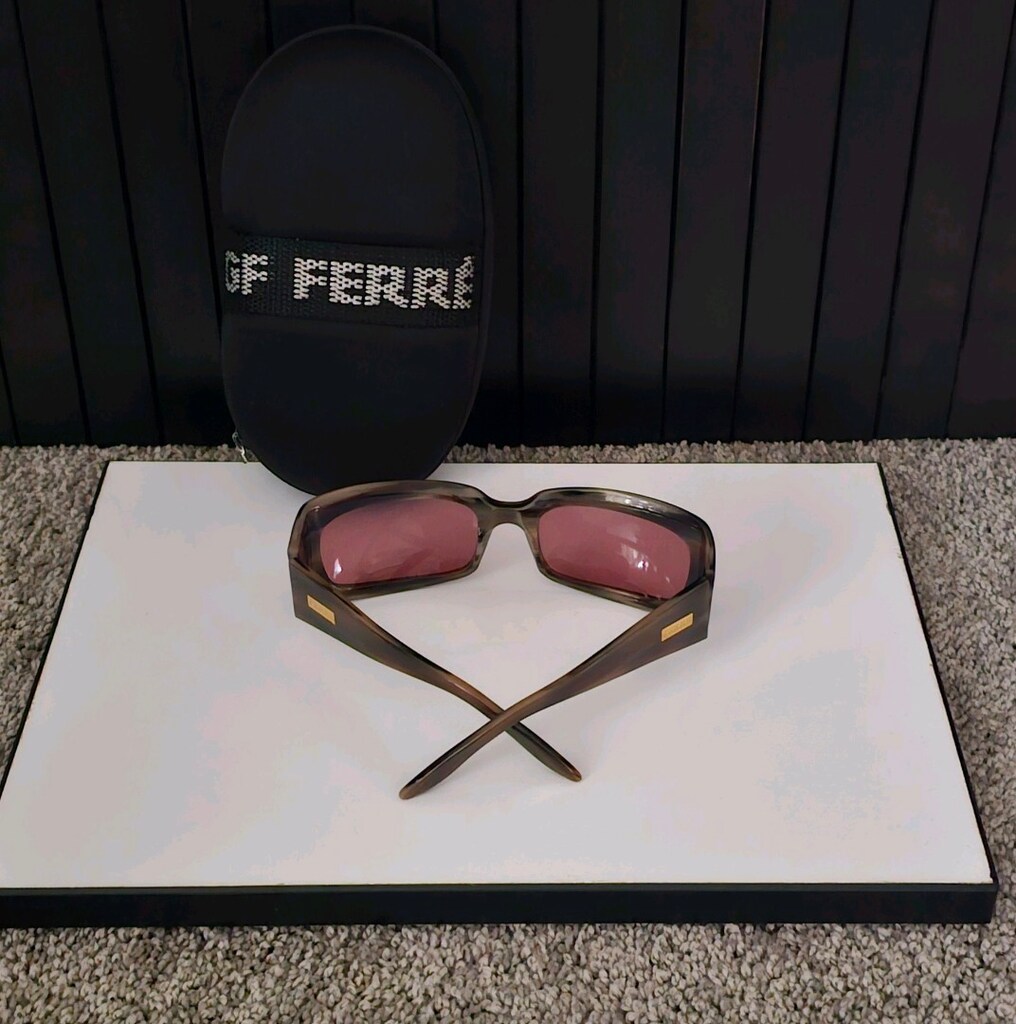 GF FERRE KADIN GÜNEŞ GÖZLÜĞÜ - 2