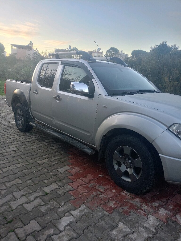 NiSSAN NAVARA D40 - 7