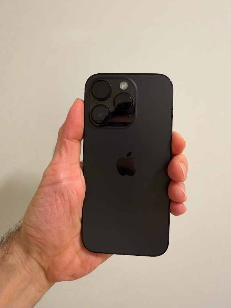 iphone 14 pro TR 256 gb Pil %90 çok iyi durumda - 2