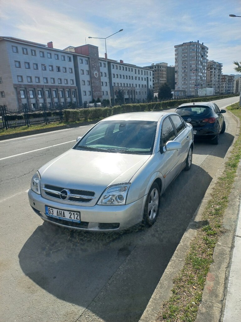 bakımlı opel vectra c gelir görür beğenir alir gidersin aracım boyalid - 14