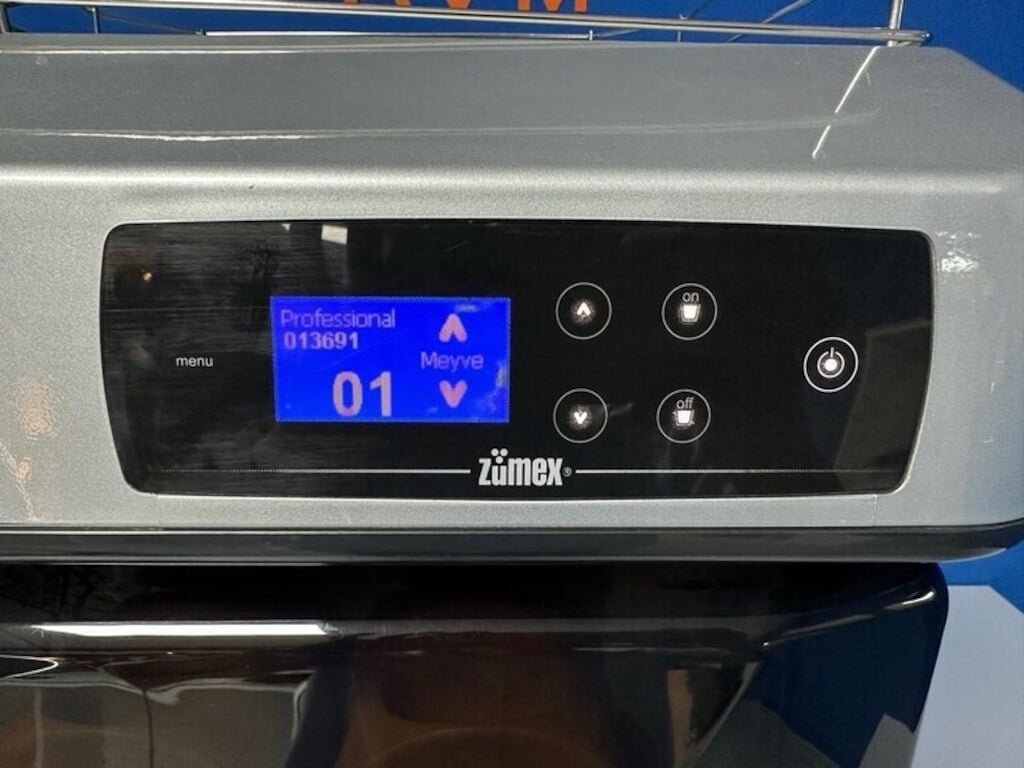 Zumex Versatile Pro Otomatik Portakal Sıkma Makinesi - 5