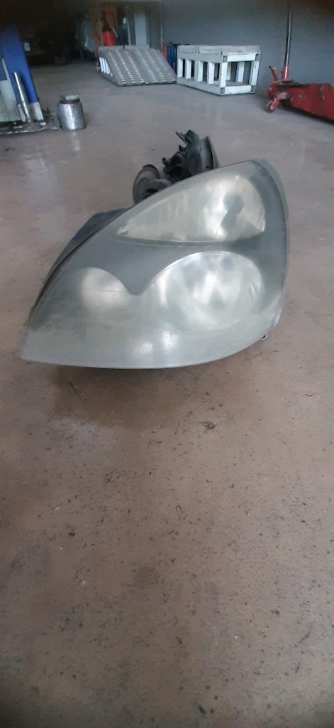 clio far - 4