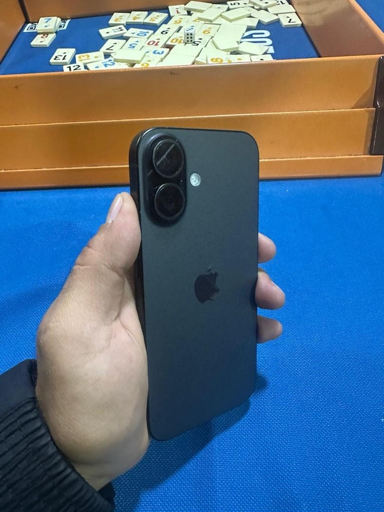 4 AYLIK SIFIR AYARINDA İPHONE 16 /128 - 4