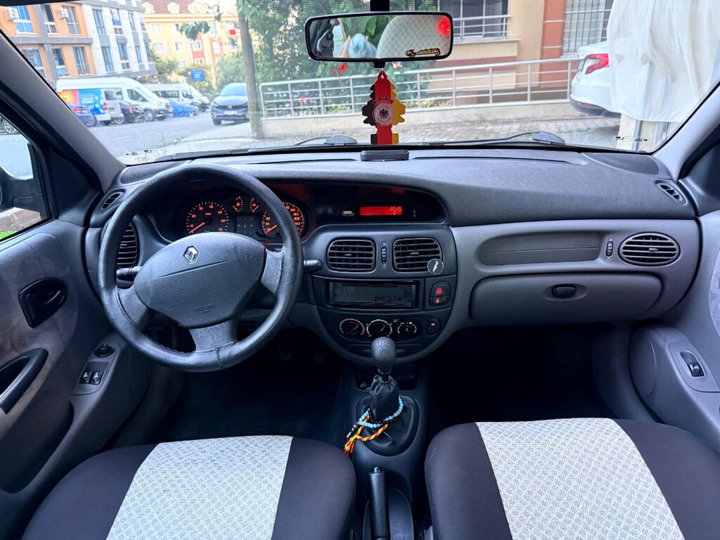 Safkan benzinli hiç LPG görmemiştir 2.0 2000 model.288000 km - 9