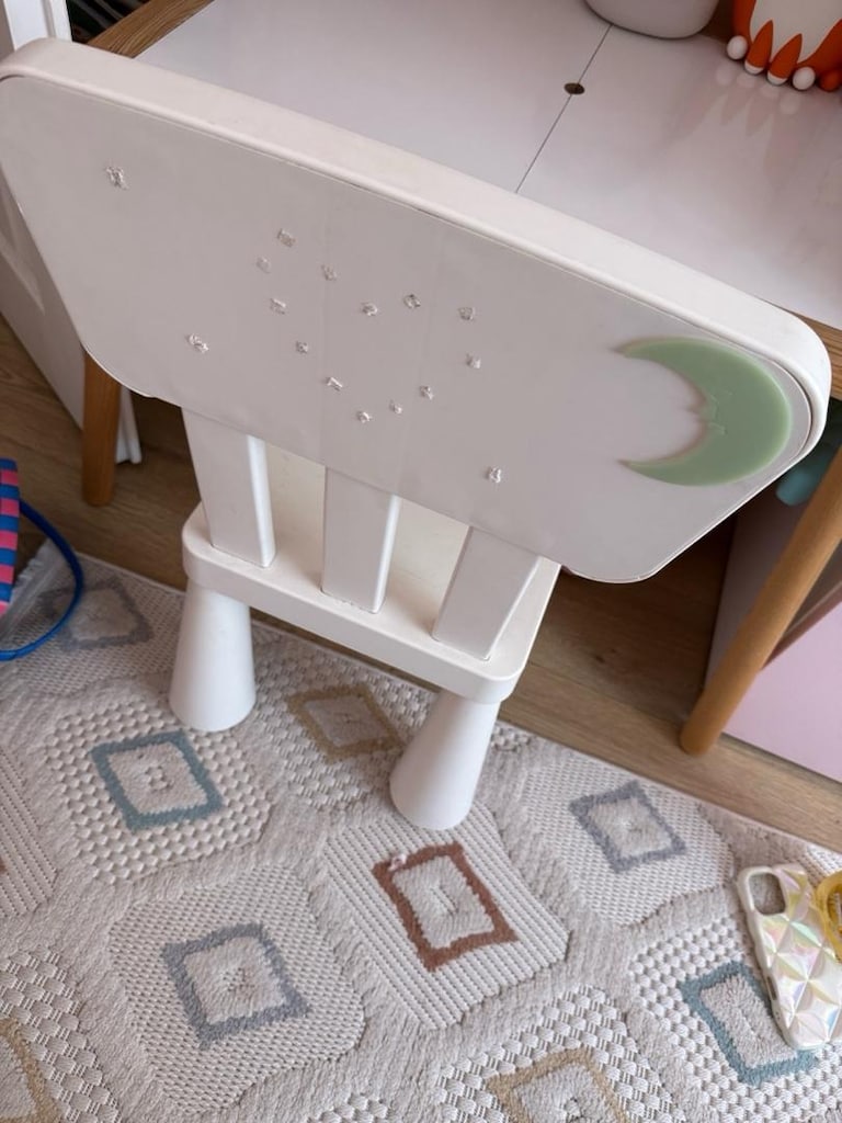 çocuk bölmeli ahşap masa ve ikea sandalye - 6