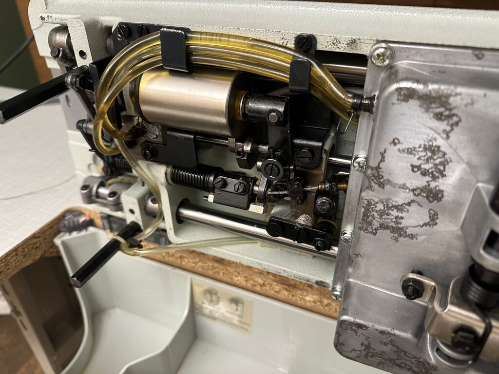 SIFIR MUADİLİ TYPICAL GC691 DİKİŞ MAKİNASI (ÖZEL MASASIYLA BİRLİKTE) - 7