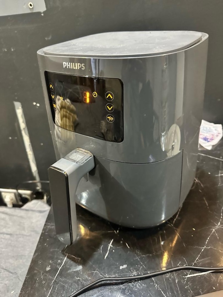 Philips 5000 Serisi Airfryer HD9255/60 - Temiz / Sorunsuz - 2