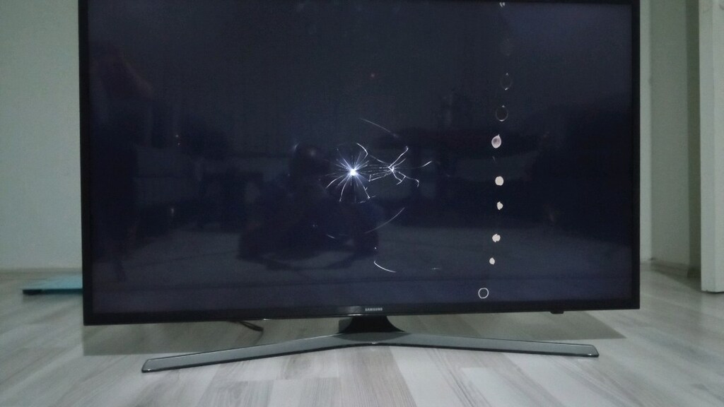 Samsung 43’’ 109 cm UHD Smart TV - 5