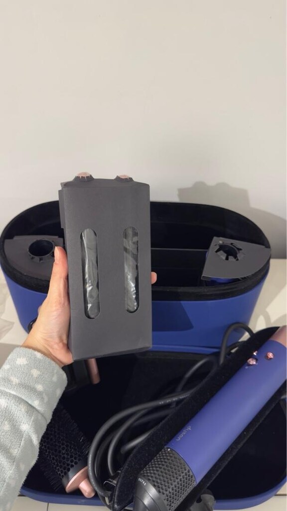 dyson airwrap - 9