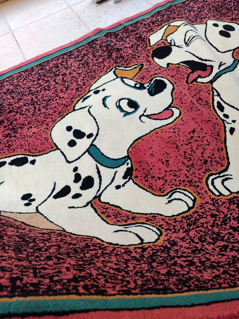 köpek desenli halı - 3