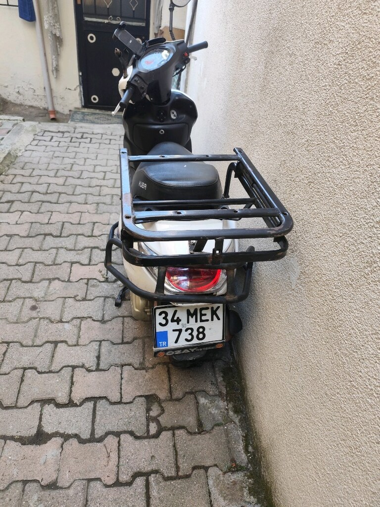 GS Küba 125 fi - 3