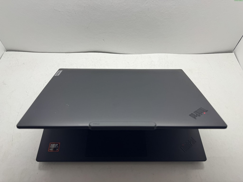 THİNKPAD T14S RYZEN AI 7 PRO İŞLEMCİ 32 GB RAM 512 NVME - 9