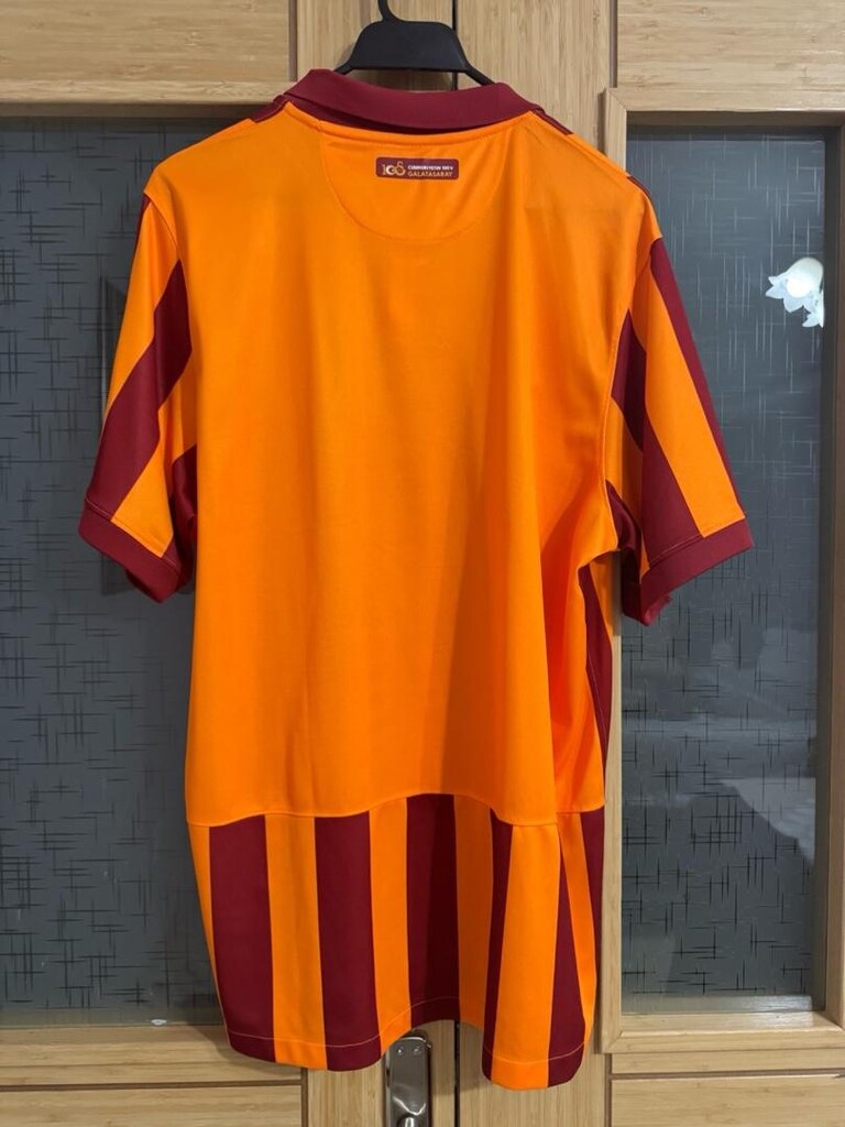 Galatasarya 100. yıl forması - 2