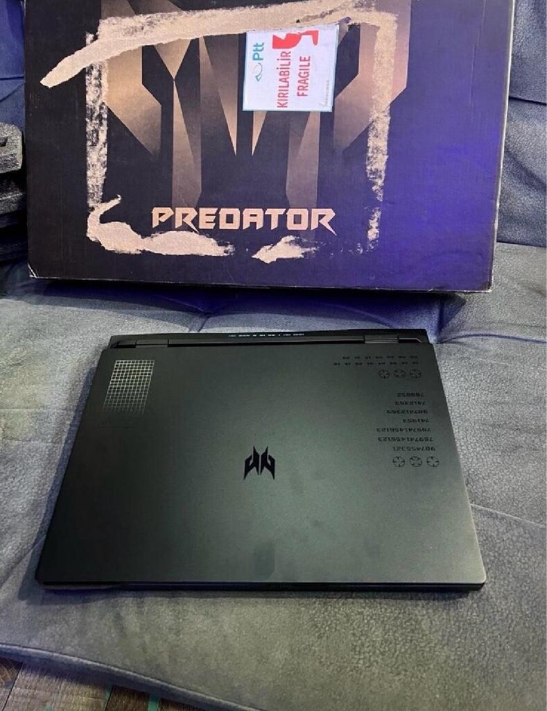 Acer Predator Neo 16” 2K 4070 i7 13 32GB RAM 1 TB Sıfır Gibi - 4