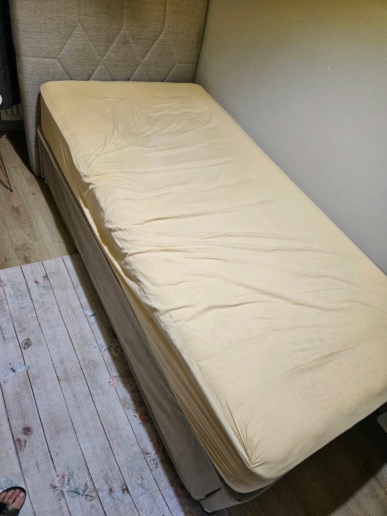 2 adet biri istikbal biri bellona markalı baza yatak ve başlık - 3