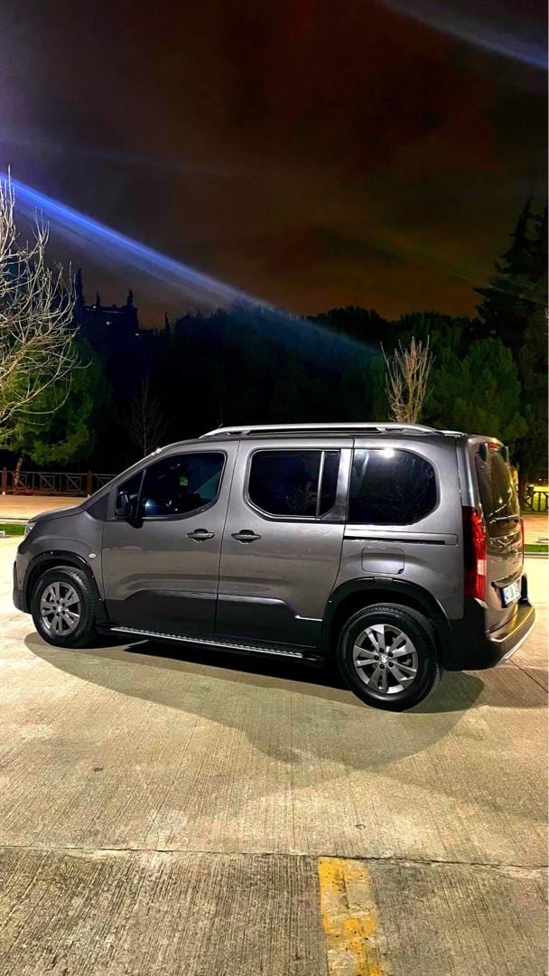 peugeot rifter Otomatik vites Cam tavan - 19