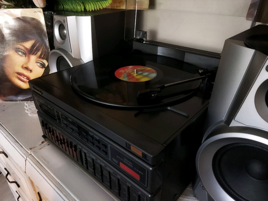 PLAKCALAR STEREO YARİ OTAMATİK FMLİ EKOLAYZERLİ AUXLU COK TEMİZ FAAL - 12