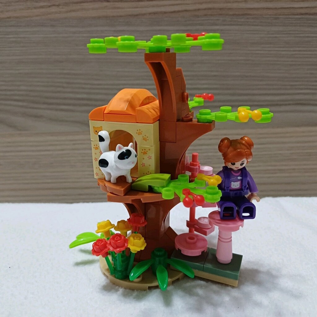 Kılavuzlu & Minifigürlü Kedi Yuvalı Ağaç Ev Yapı Blokları Seti - 4