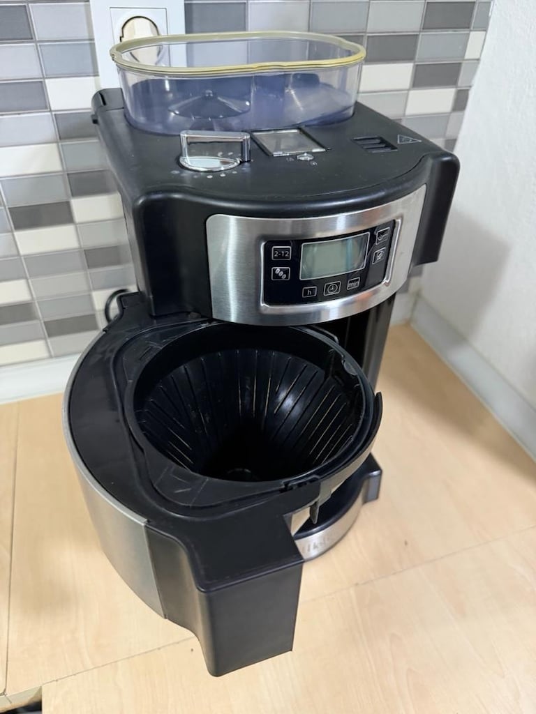 RUSSELL HOBBS KAHVE MAKİNASI - 4