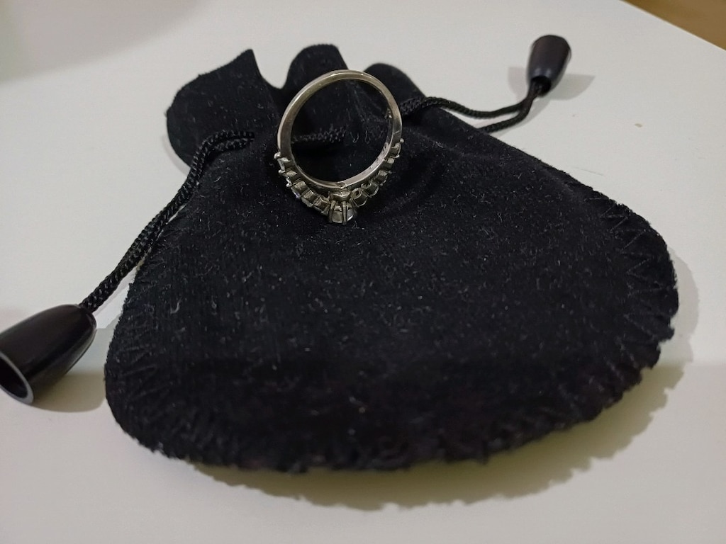 2.86 gram 925 ayar zirkon taşlı bayan gümüş yüzük. - 3