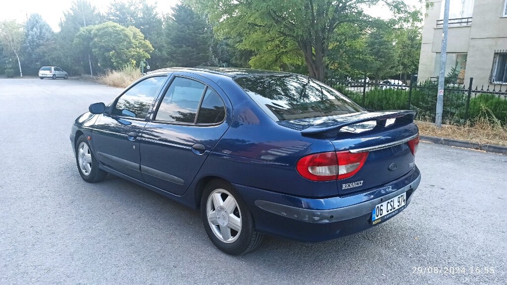 Bakımlı Megane 1 RXT 1.6 16V. - 6