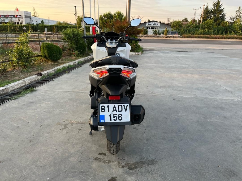 Temiz sıfır ayarında scooter motosiklet - 8