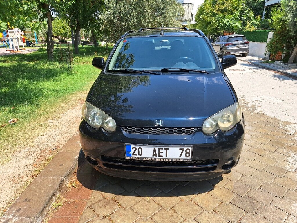 PAZARLIKSIZ ÖĞRETMENDEN DEĞİŞENSİZ HONDA HRV 4x4 - 2