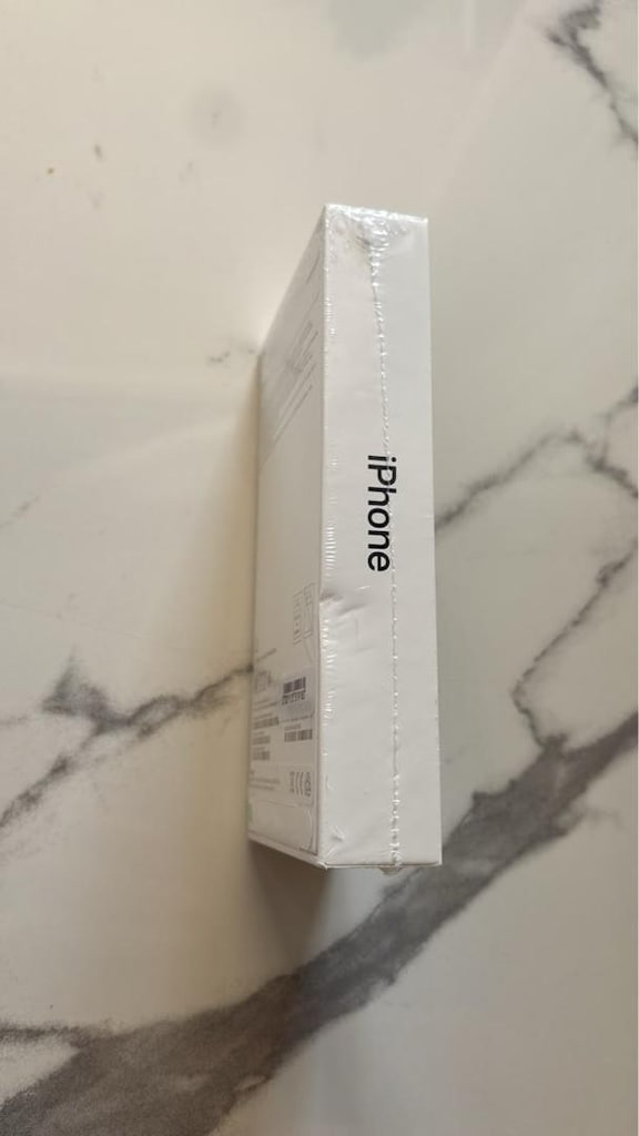 Kapalı Kutu İPhone 15 Siyah - 3