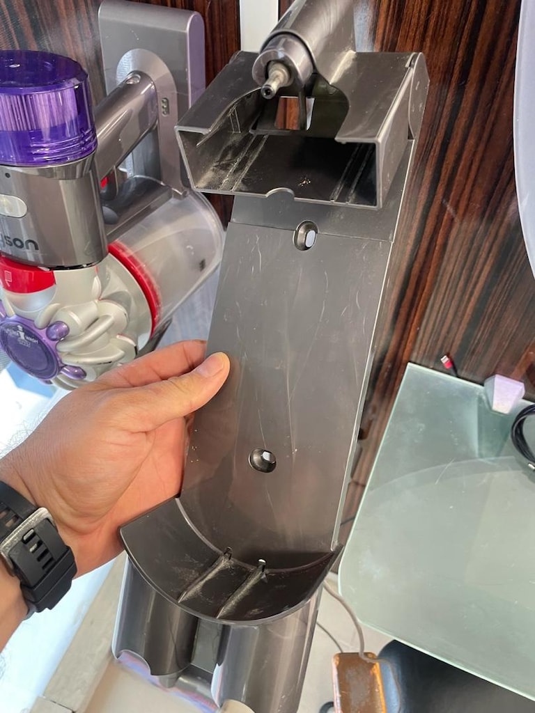 Dyson v8 - 3