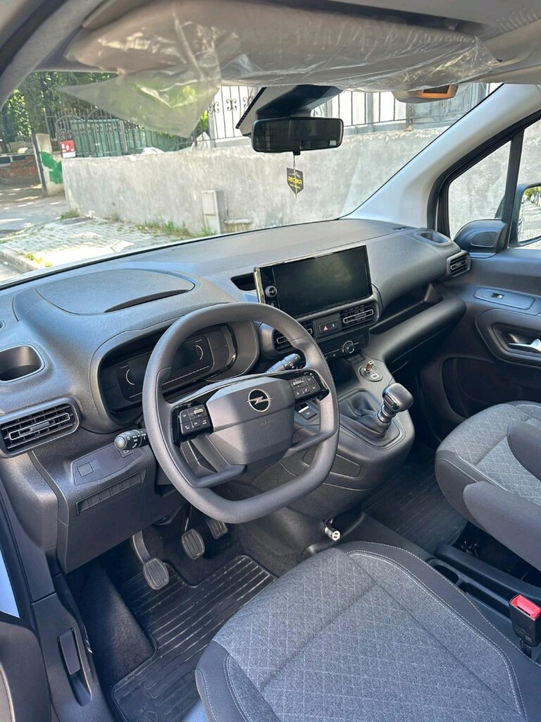 Opel combo life essential - 9