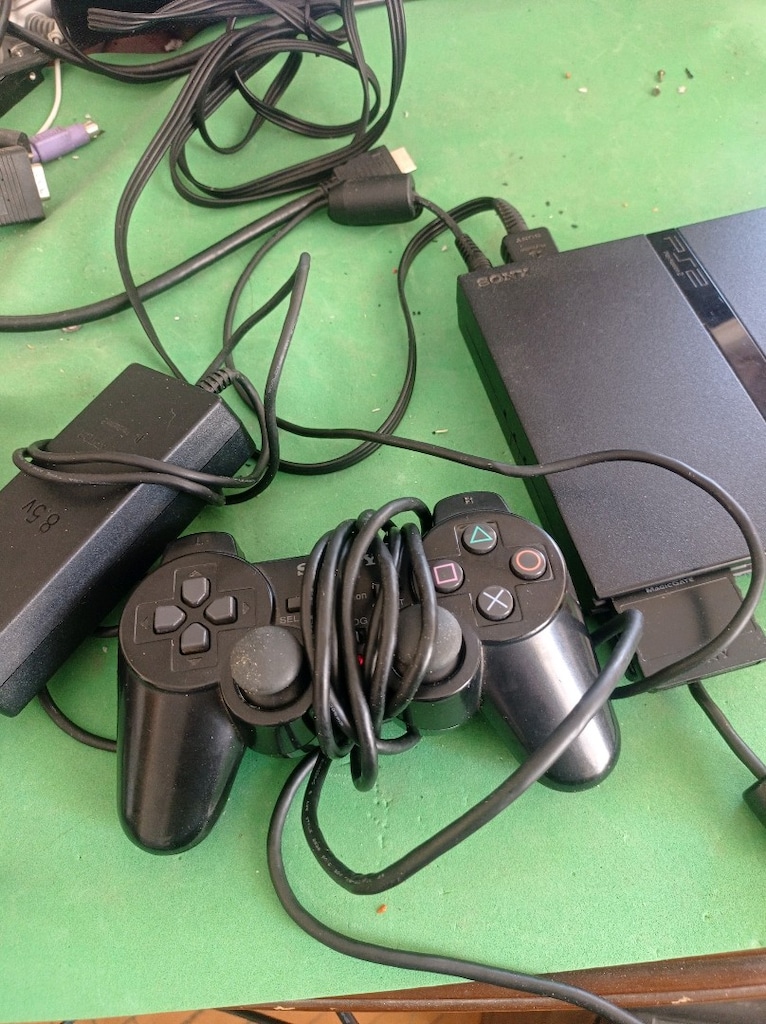 PS2 Sağlam Oyunu kollar ile - 3