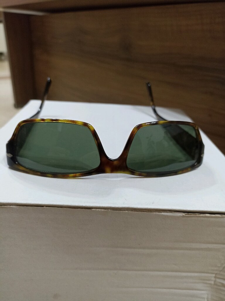 İtalyan Persol Unisex Kemik Güneş Gözlüğü Persol 2826-S 140 Model